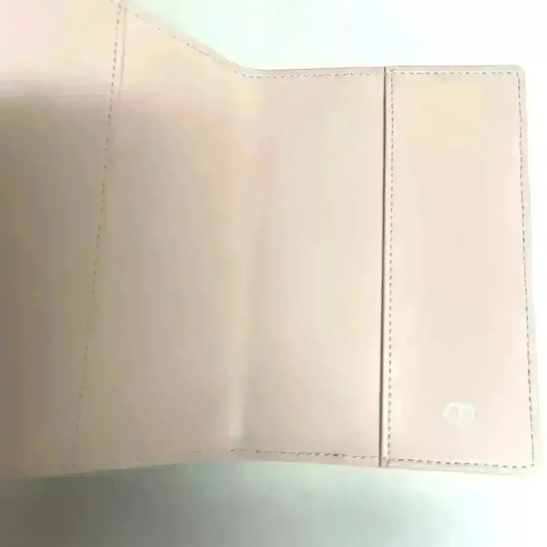 Luxury D Couple Passport Holder - Image 7