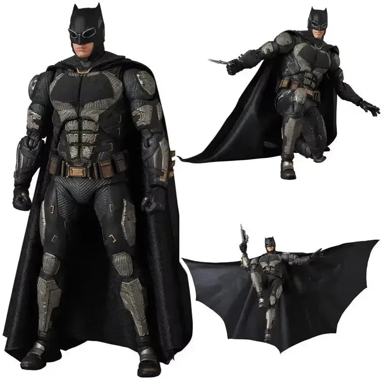 MAFEX No.064 Tactical Suit Batman Action Figure - Image 2