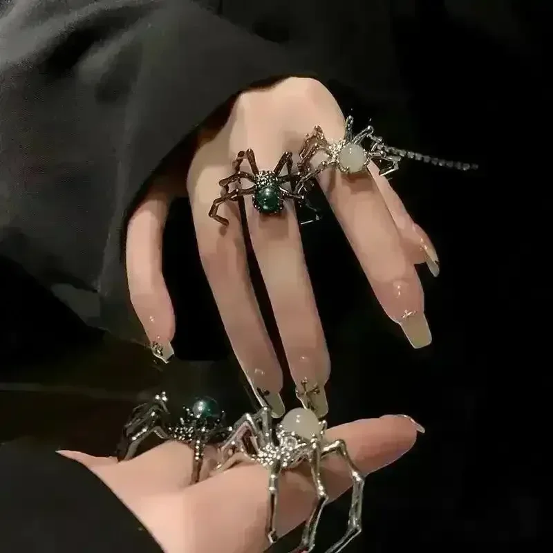 Majestic Spider Pearl Ring - Image 2