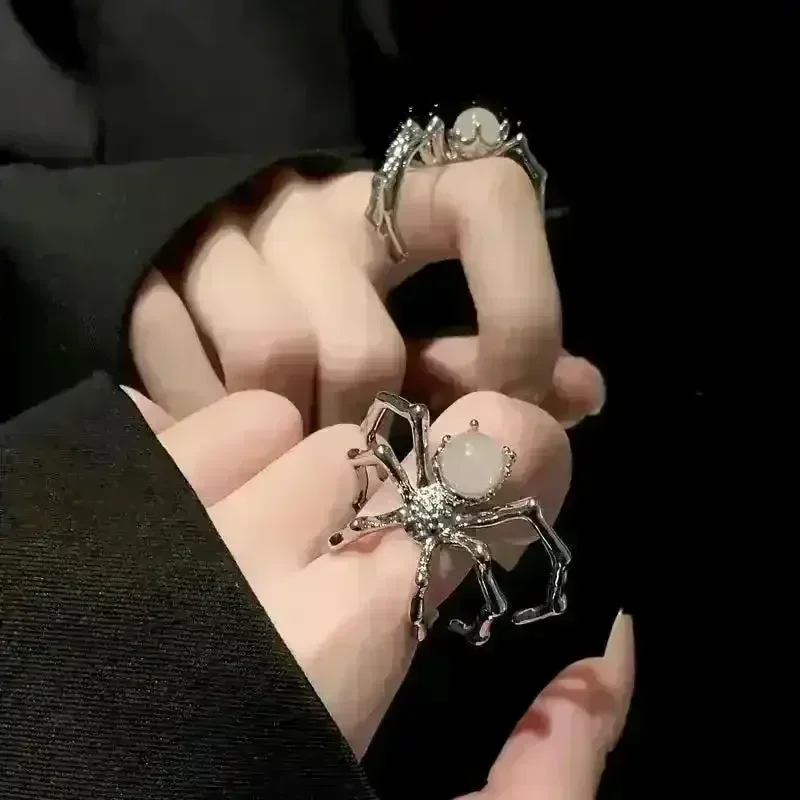 Majestic Spider Pearl Ring - Image 6