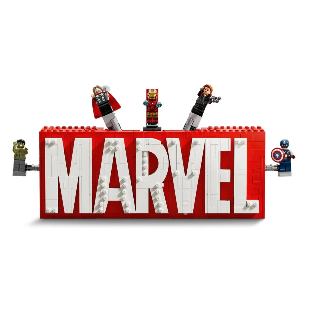 Marvel Logo with Figures Building Blocks (931 Pcs) - Image 2