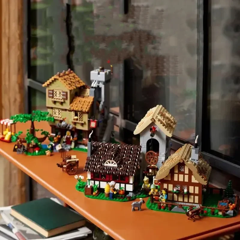 Medieval Town Square Building Blocks (3304 Pcs) - Image 2