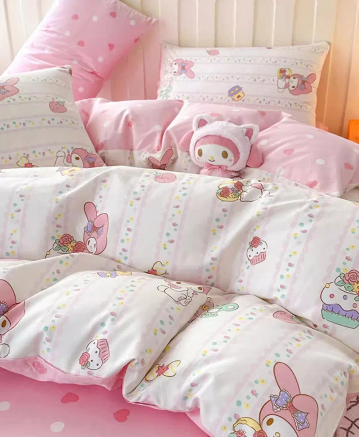 Melody's Classic Charm Bedding Set - Image 3