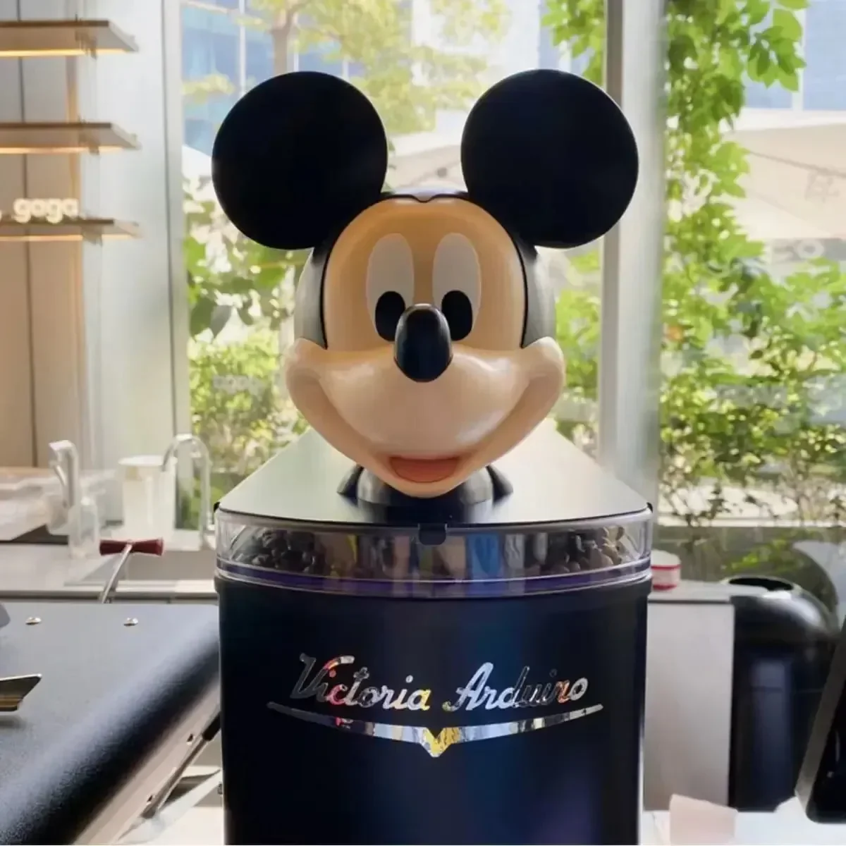 Mickey & Donald Friends Piggy Bank - Image 4