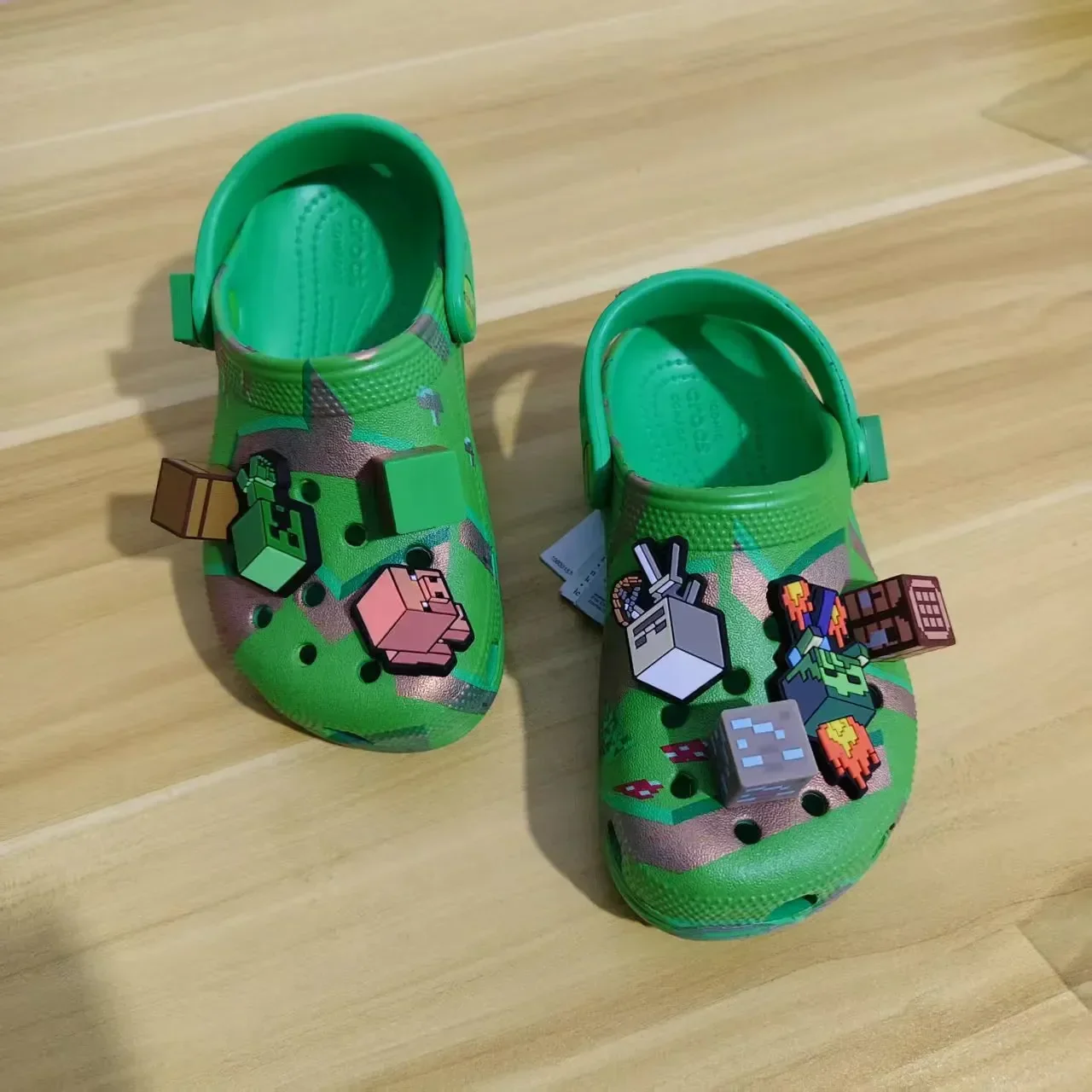 Minecraft Comfort Classic Pixel Clogs - Image 11