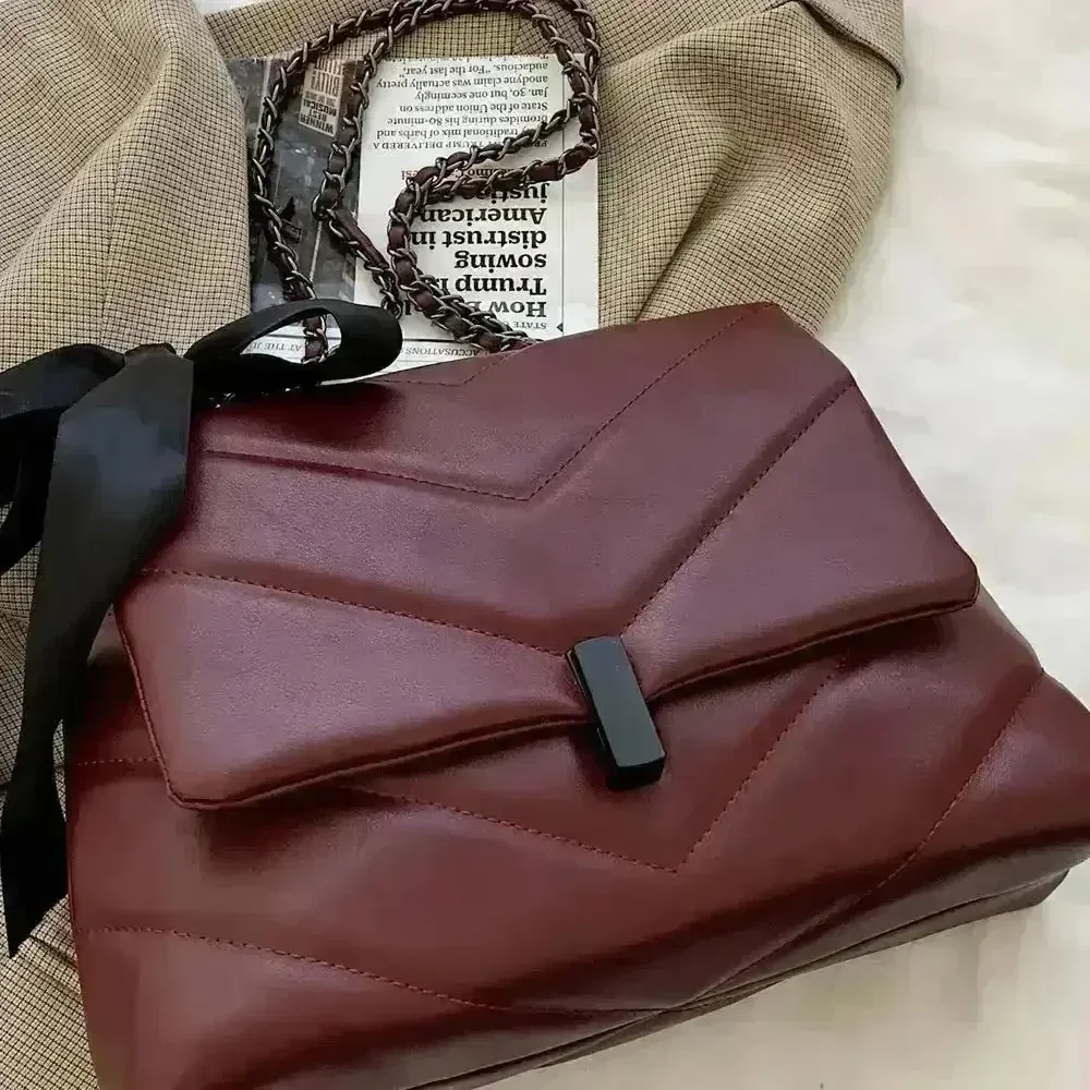 Murong Edgy Tote Bag - Image 3
