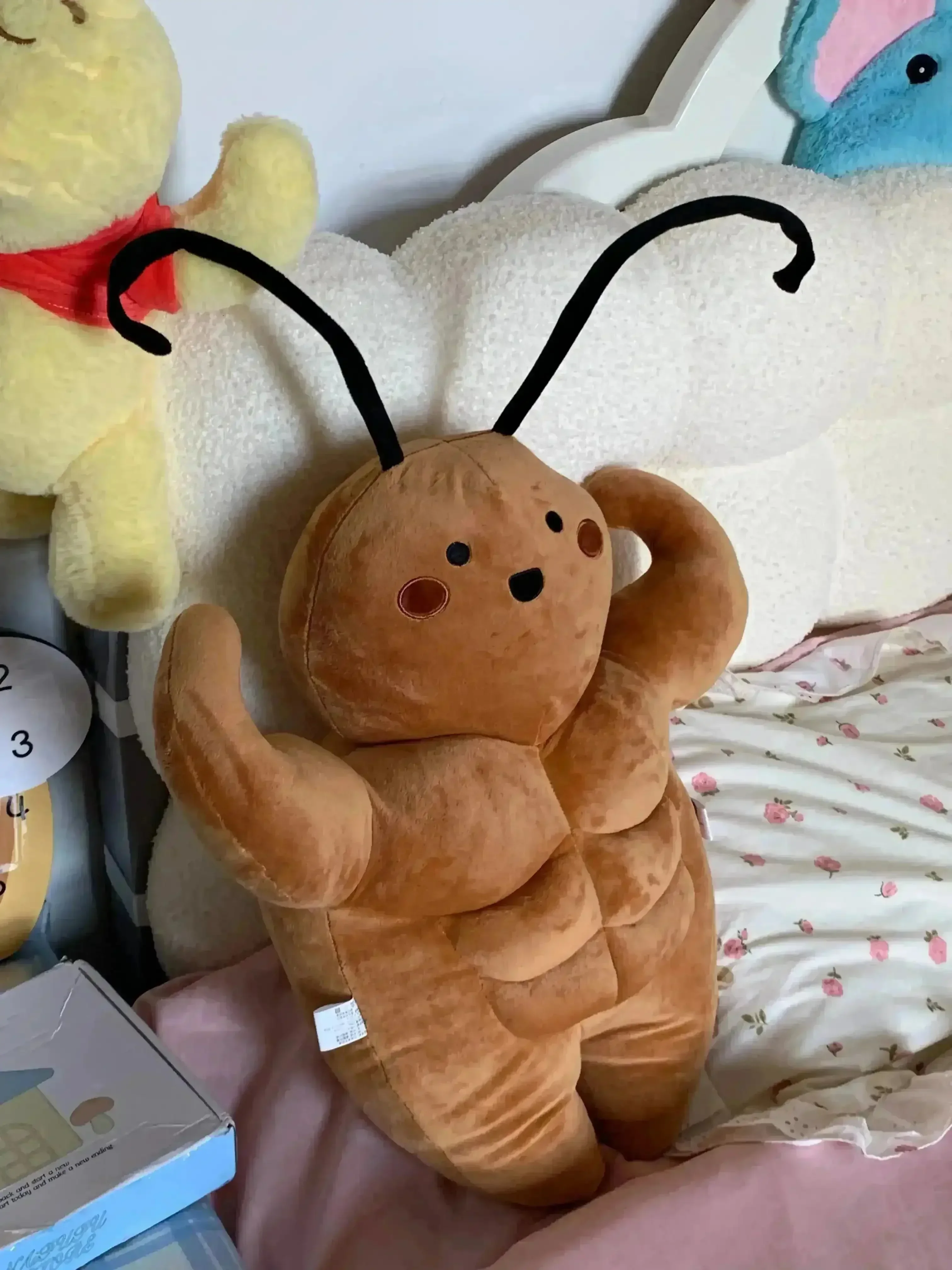 Muscular Cockroach Plushie - Image 3