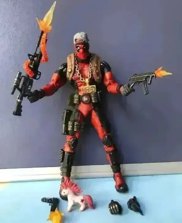 NECA Deadpool Super Deluxe Edition Action Figure (20 cm) - Image 4