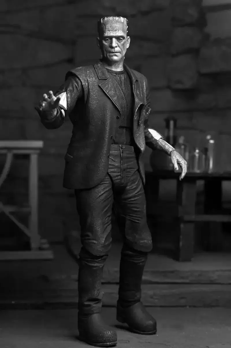 NEKA Frankenstein B&W Figurine (18 cm) - Image 7