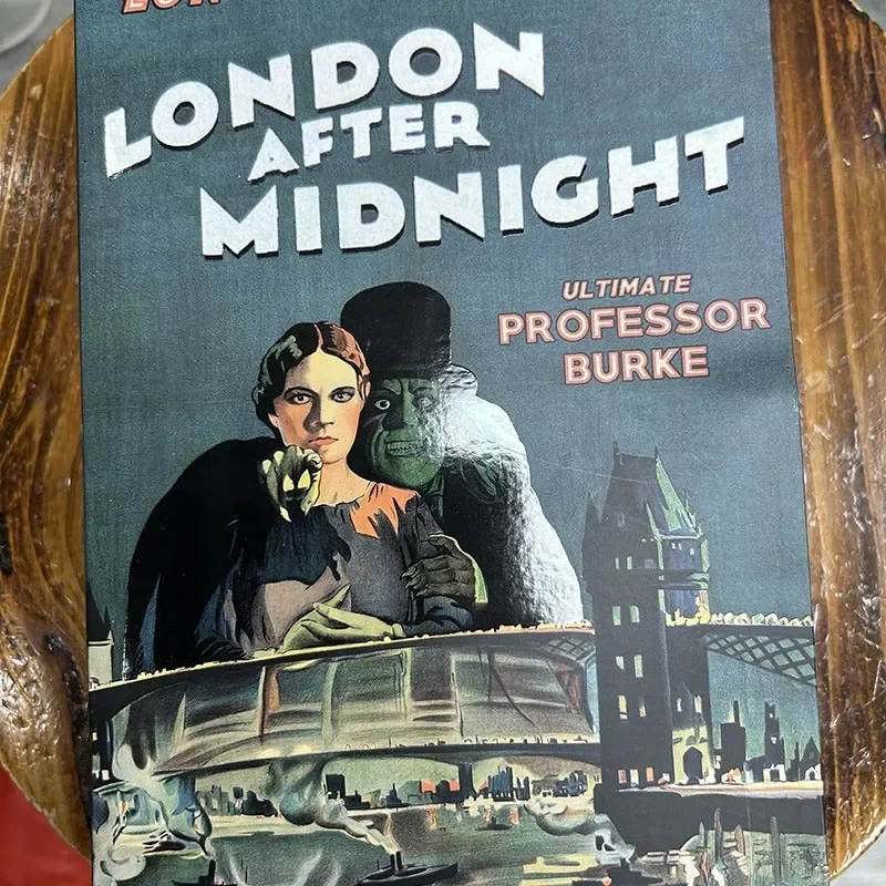 NEKA London After Midnight Burke Figurine (18 cm) - Image 2