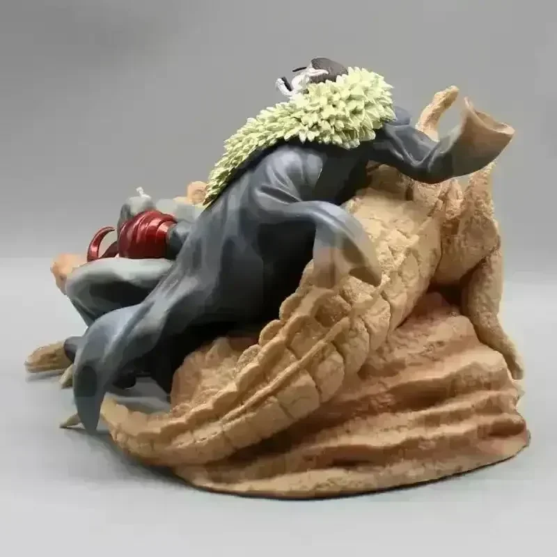 One Piece Sir Crocodile Action Figure (18 cm) - Image 4
