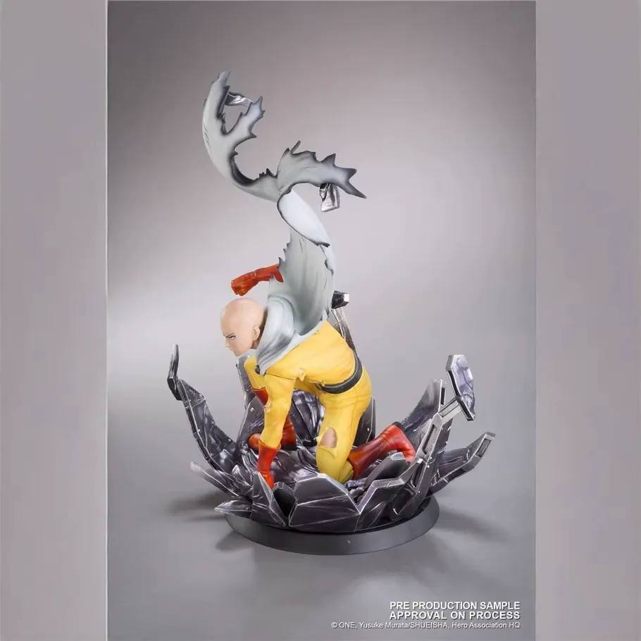 One Punch Man Kneeling Punch Figurine (25 cm) - Image 3