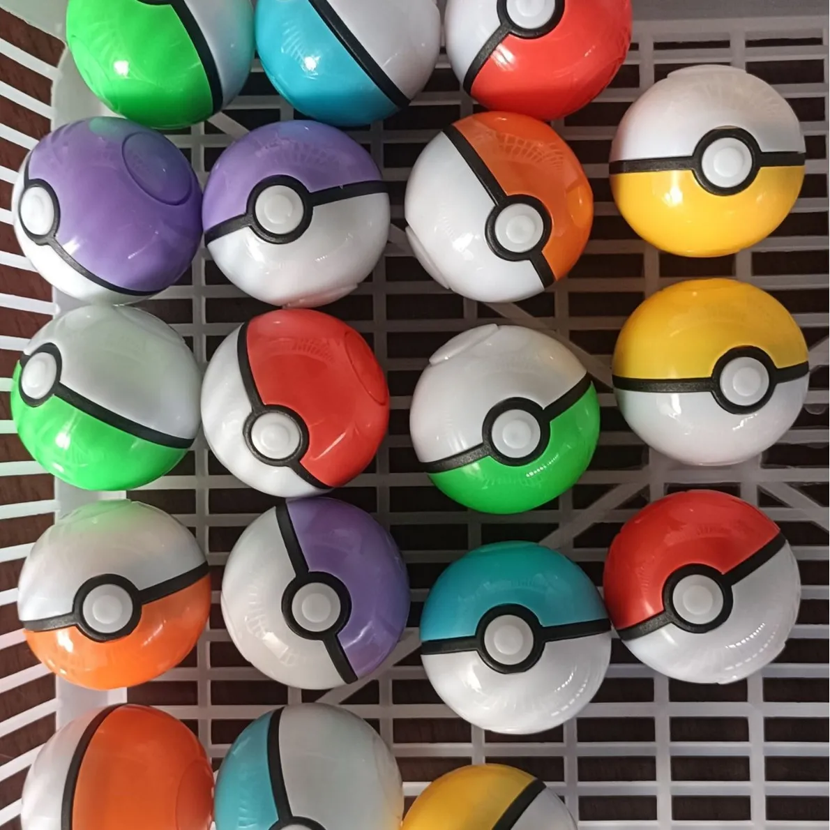 Pokemon Trainer's Choice Pokeball Series - Image 4