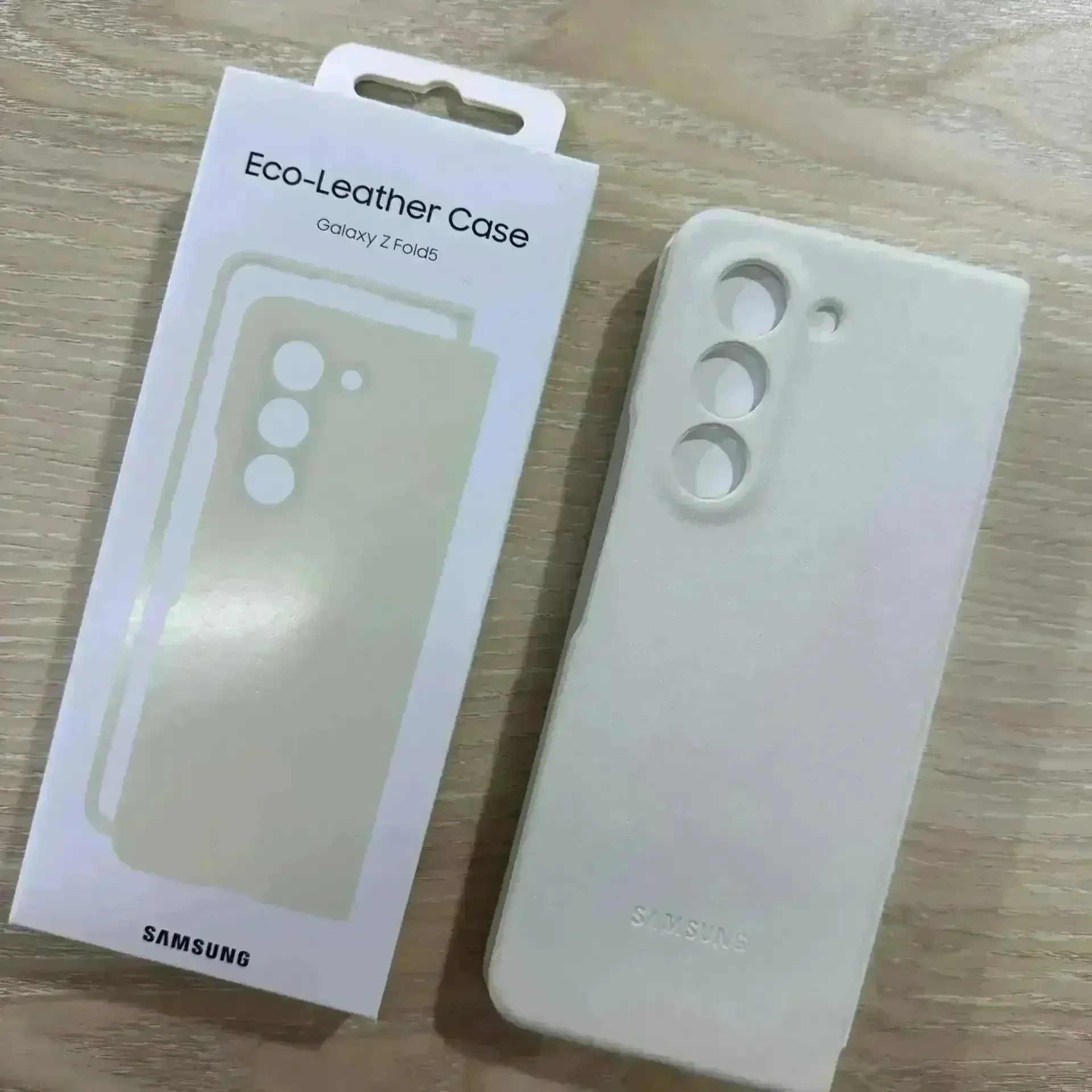 Premium Leather Cover For Samsung Z Fold and Z Flip - Image 2