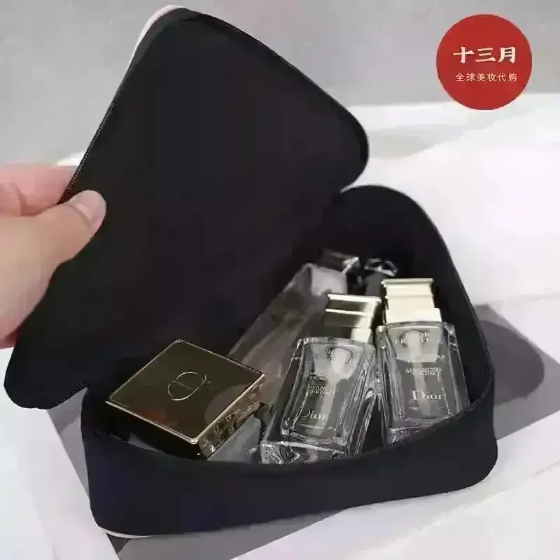 PRemium Triangular Cosmetic Bag - Image 4