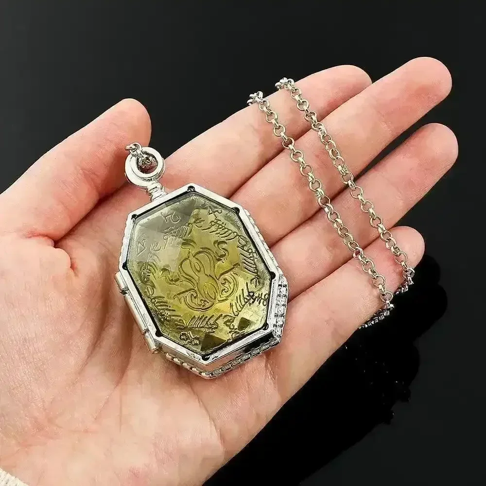 Salazar Slytherin's Horcrux Locket Necklace - Image 5