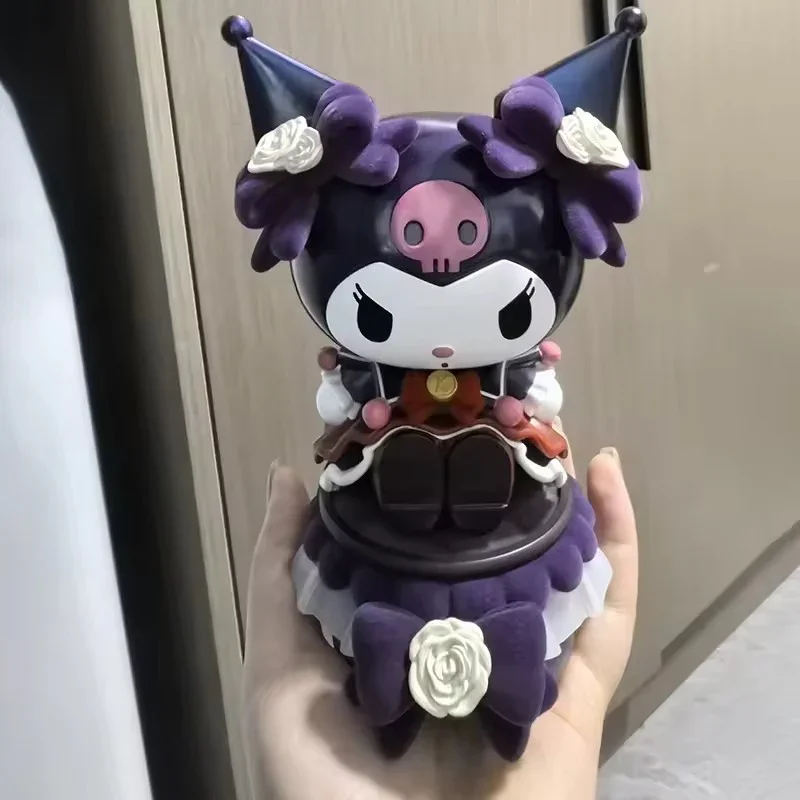 Sanliou My Melody & Kuromi Rose Princess Figure - Image 5