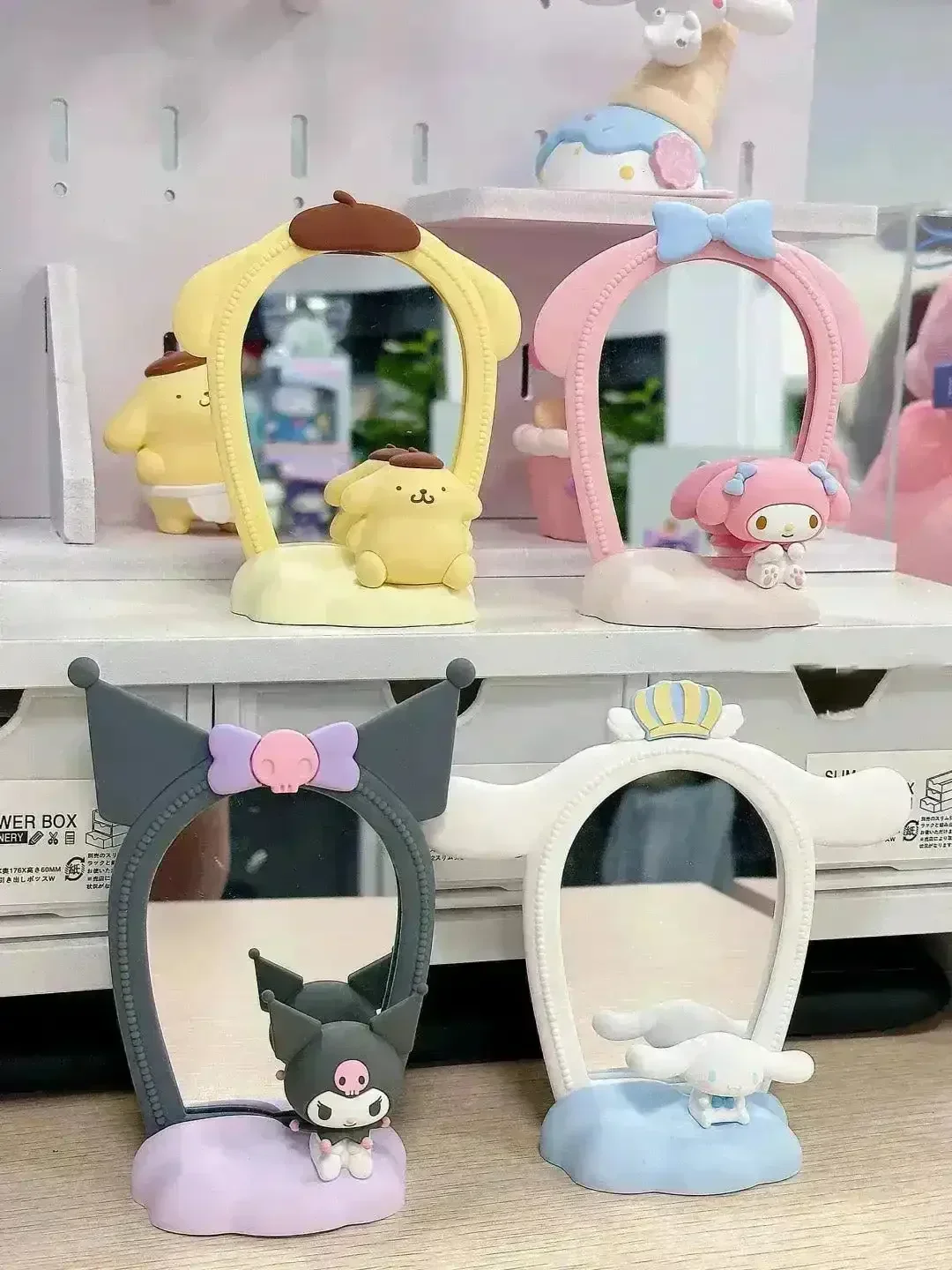 Sanliou Family Fantasy Desk Mirror - Image 4
