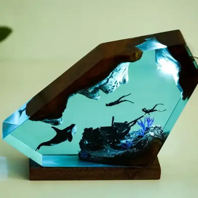 Sea Dreams Whale & Diver Resin Light - Image 3