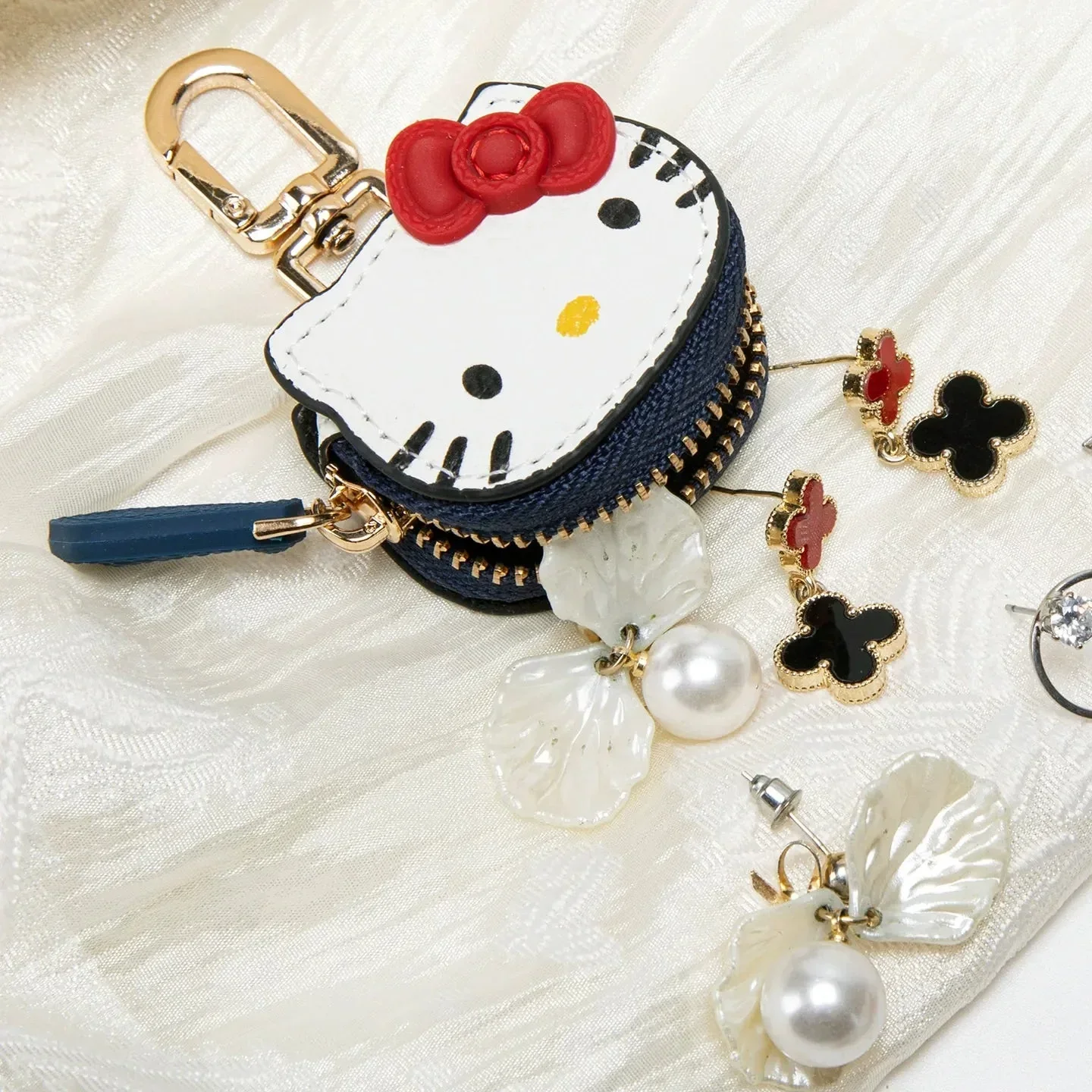 Seoul Sweetheart Hello KT Coin Purse - Image 8