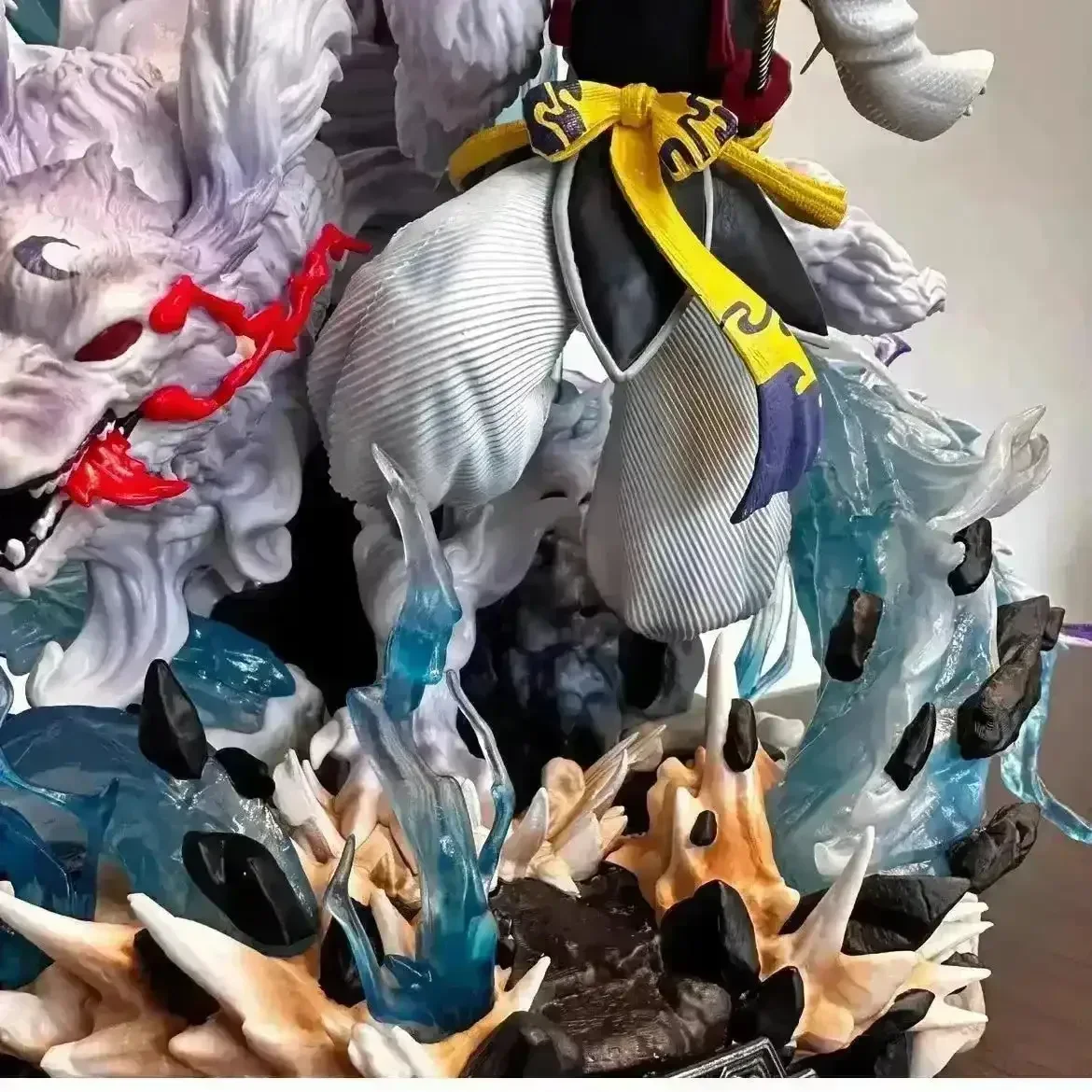 Sessyoumaru Anime Deluxe Action Figure (45 cm) - Image 4