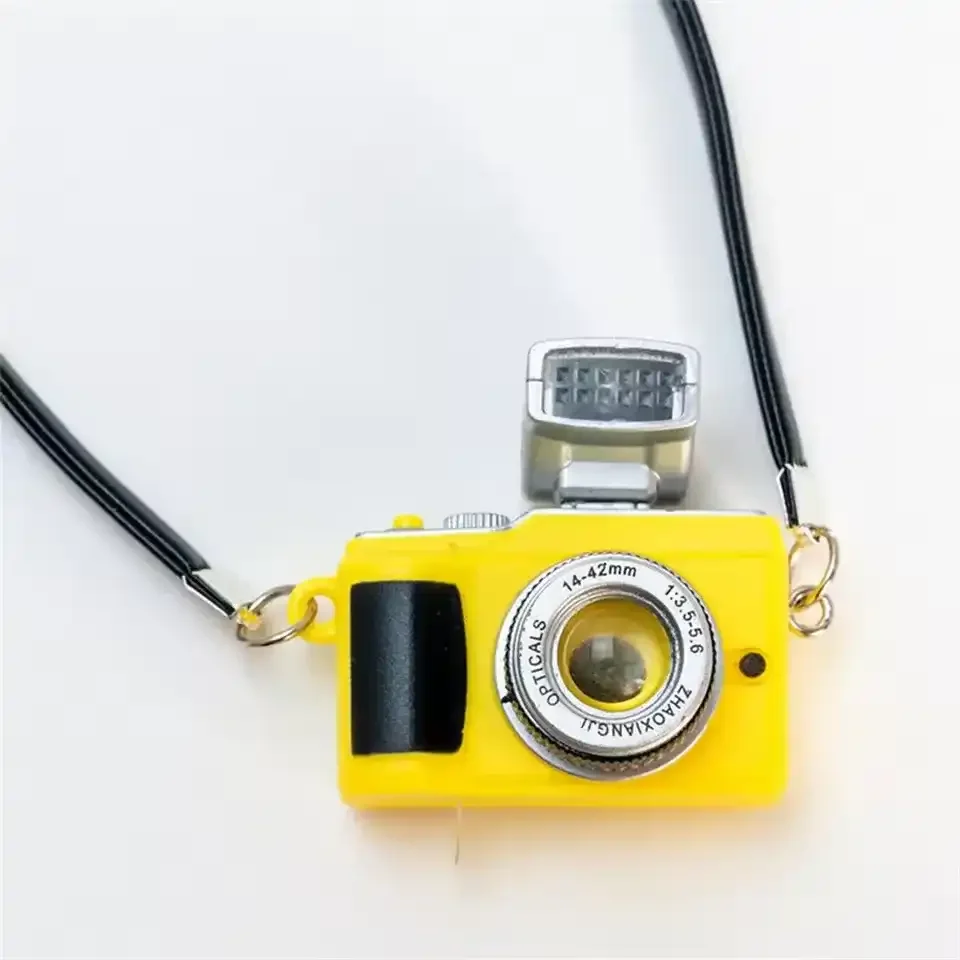 Snap & Go Flash Camera Keychain - Image 8