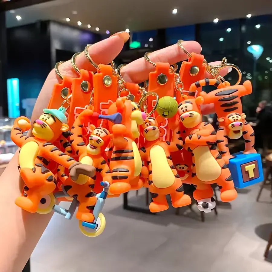 Sporty Playful Tigger Keychain - Image 2