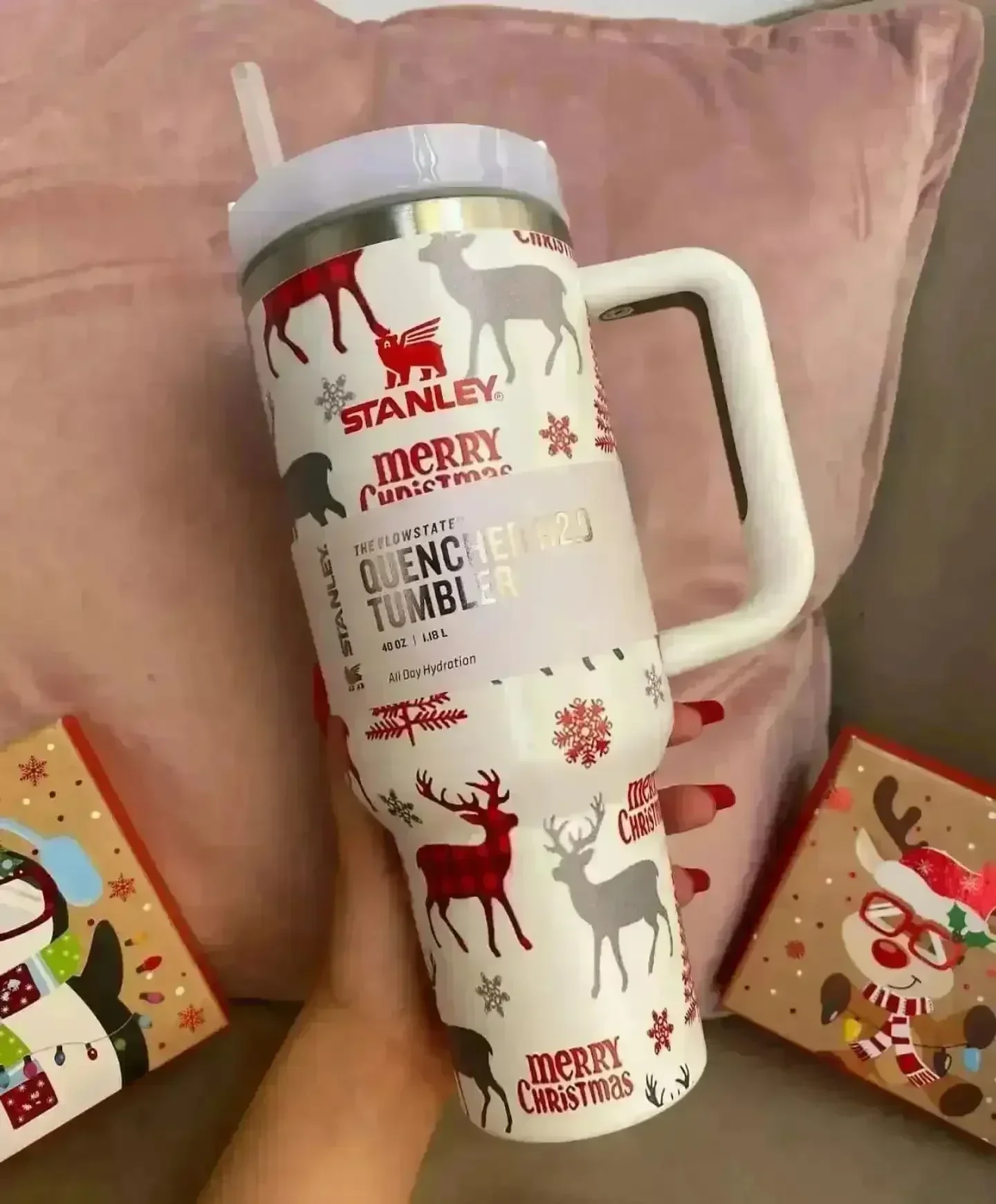 Stanley Quencher H2.0 Festive Edition Insulated Tumbler (40 oz) - Image 11