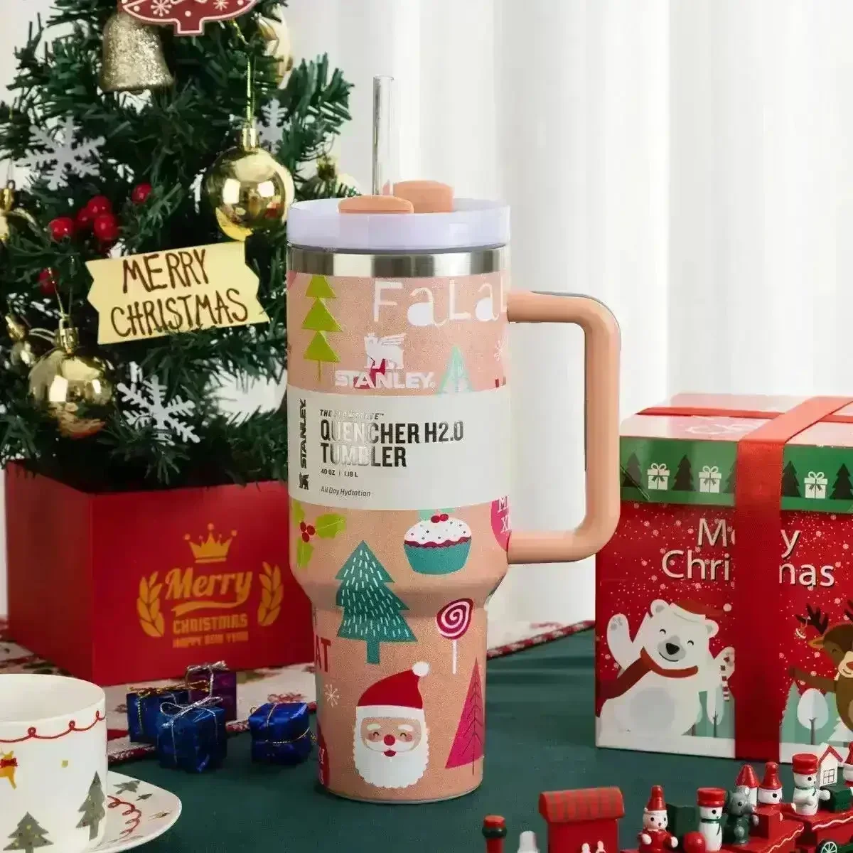 Stanley Quencher H2.0 Festive Edition Insulated Tumbler (40 oz) - Image 5