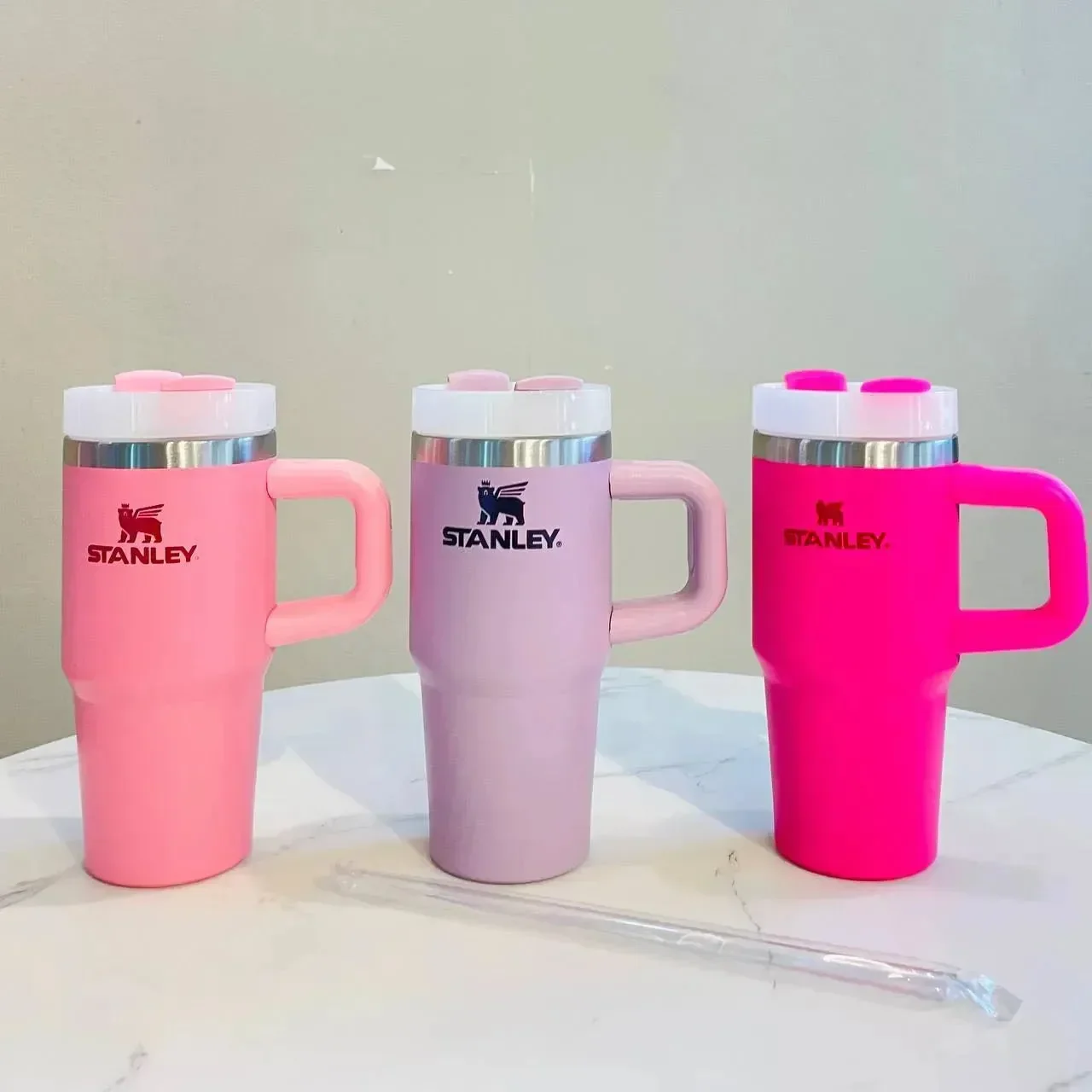 Stanley Quencher H2.0 Vacuum Insulated Tumbler (14 oz) - Image 3