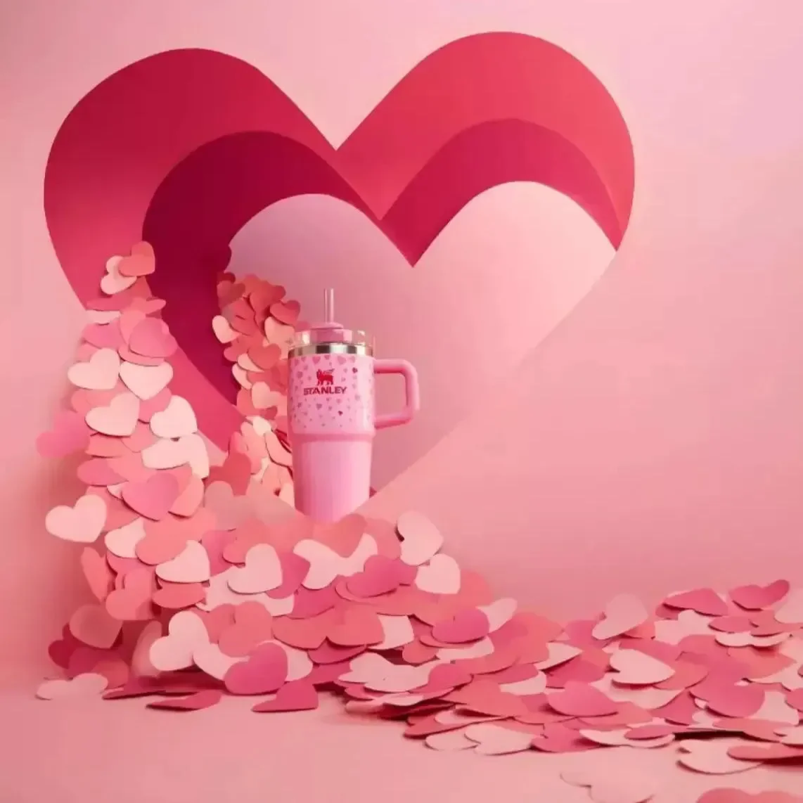 Stanley Quencher H2.0 Valentine Day 2025 Tumblers - Image 10