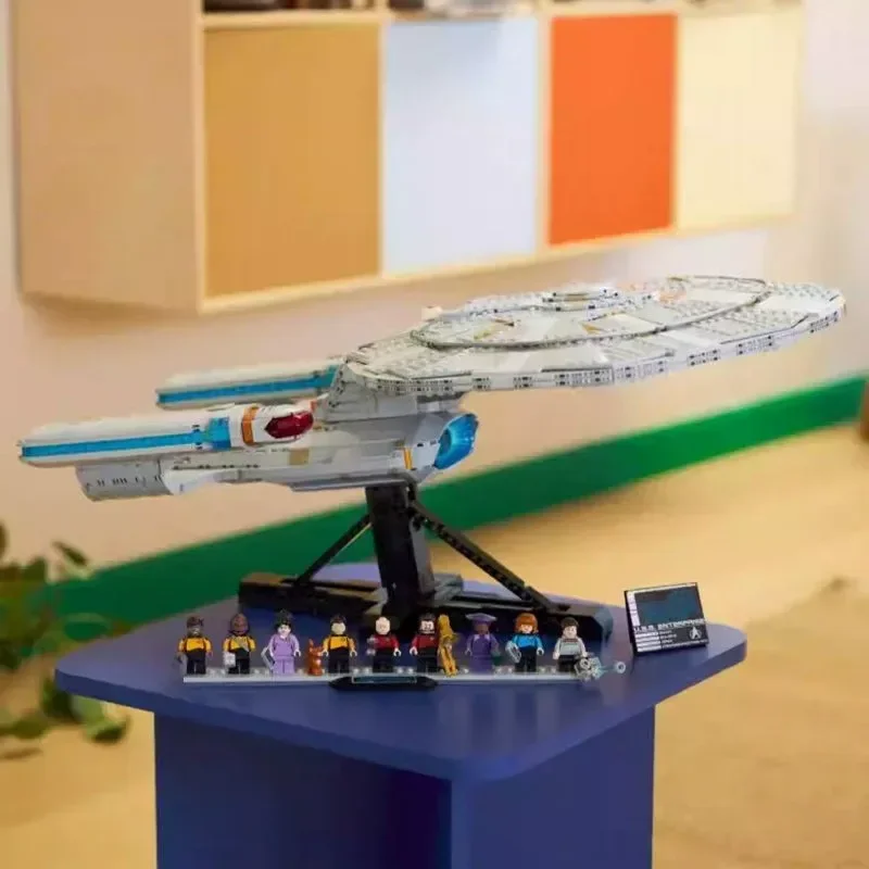 Star Trek USS Enterprise Building Blocks - Image 4