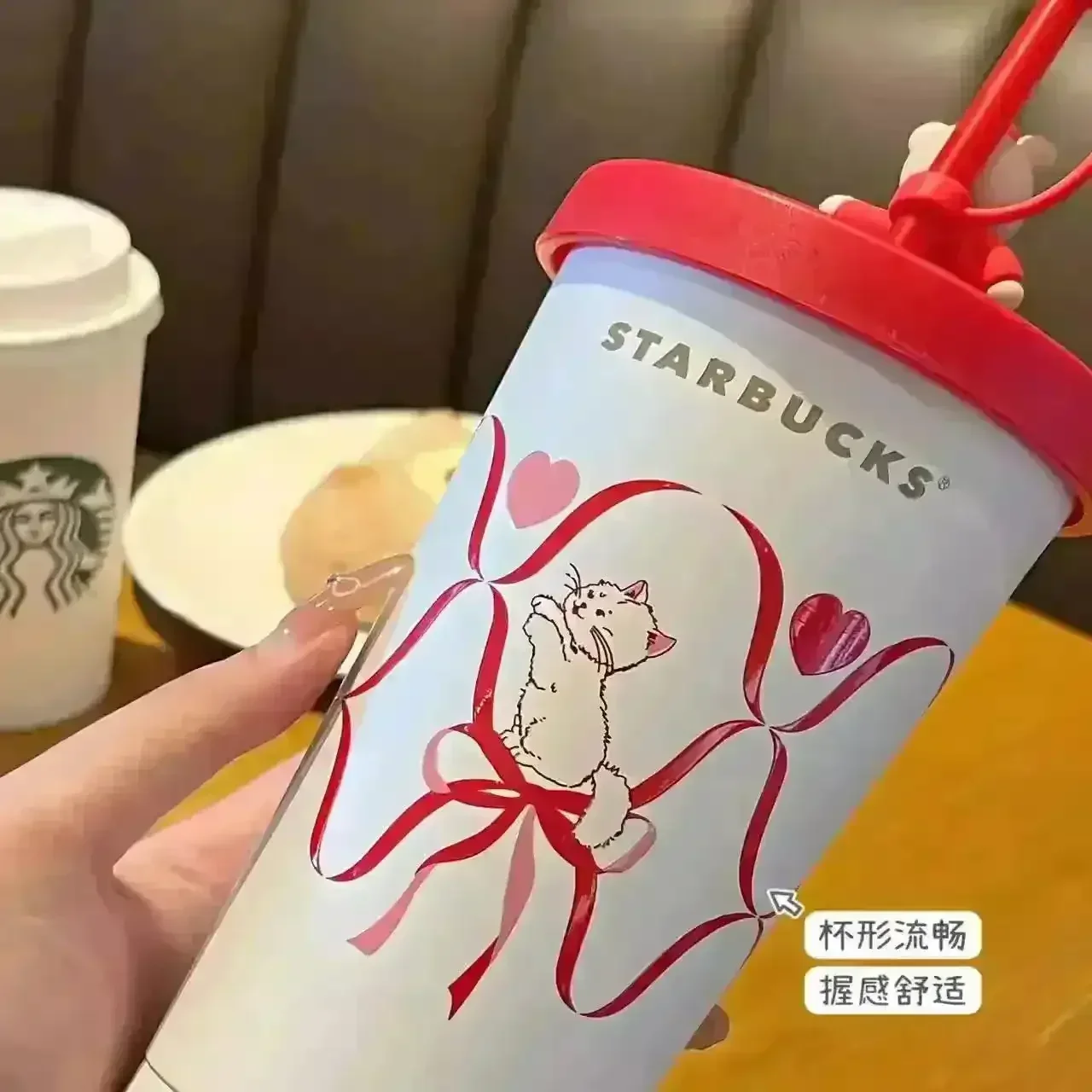 Starbucks Star Series Cat Straw Mug (550 ml) - Image 4