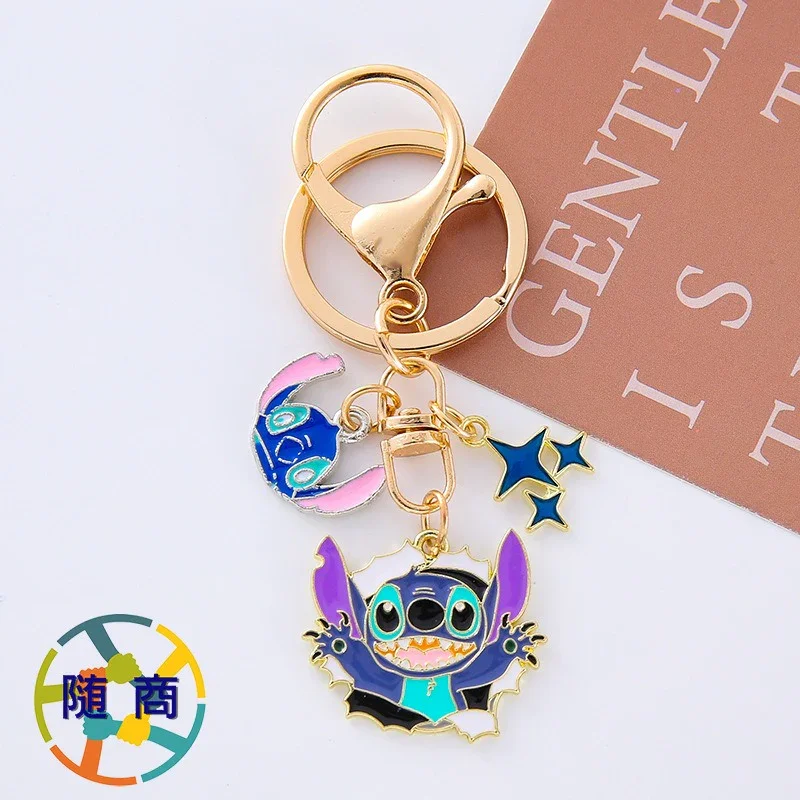 Stitch Iconic Bond Elite Keychain - Image 5