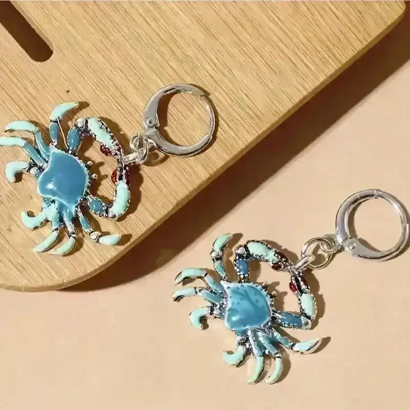 Stunning Crab Shaped Silver Dangle Earrings - Image 3