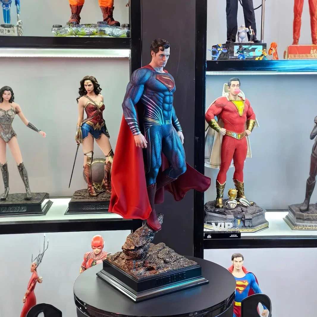 Superman Hope's Beacon Deluxe Figure (50 cm) - Image 3