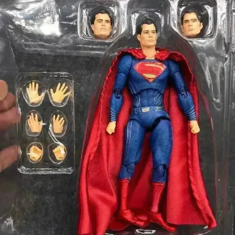 Superman MAFEX No. 057 Figure (16 cm) - Image 6