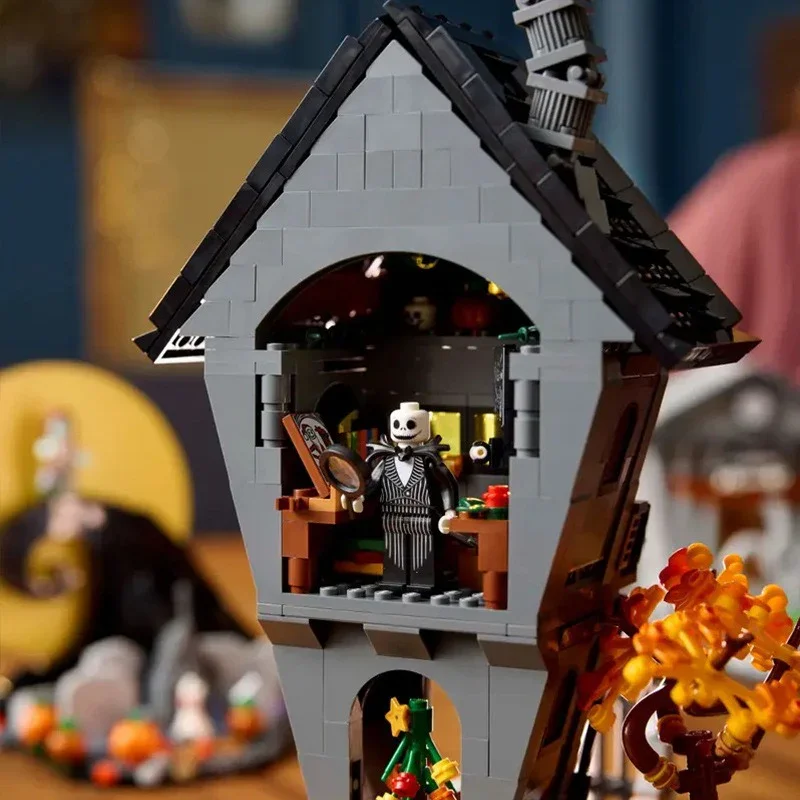 The Nightmare Before Christmas Building Blocks (2193 Pcs) - Image 7