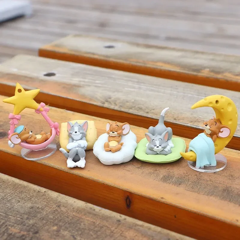 Tom and Jerry Mini Sleeping Figurines (Set of 5) - Image 10