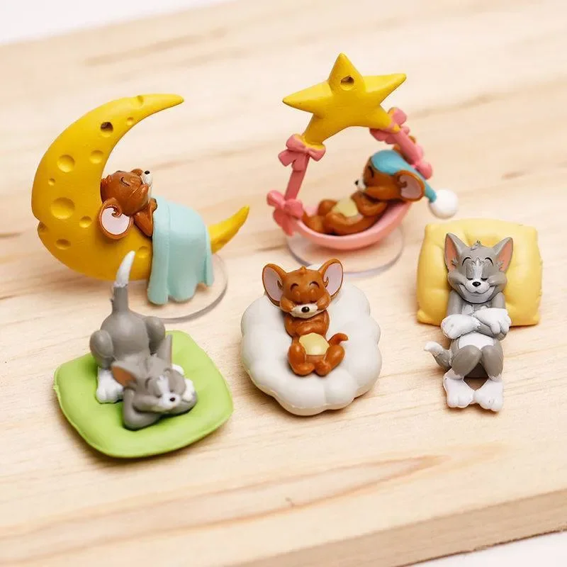 Tom and Jerry Mini Sleeping Figurines (Set of 5) - Image 12