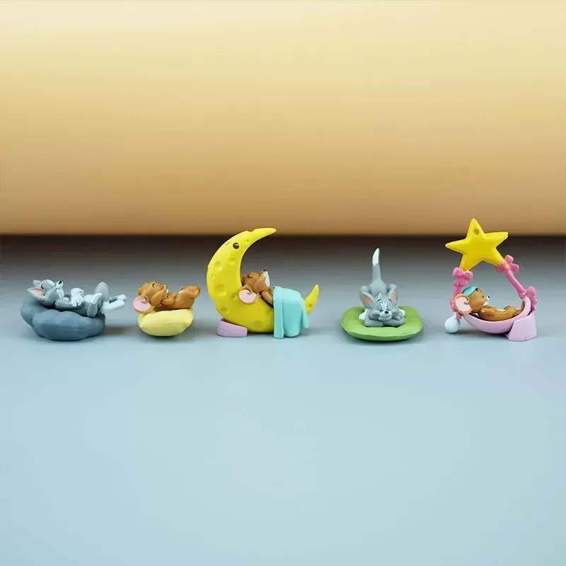 Tom and Jerry Mini Sleeping Figurines (Set of 5) - Image 7