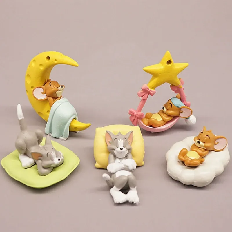 Tom and Jerry Mini Sleeping Figurines (Set of 5) - Image 9