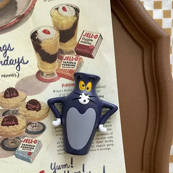 Tom & Jerry Transformation Fridge Magnet - Image 5