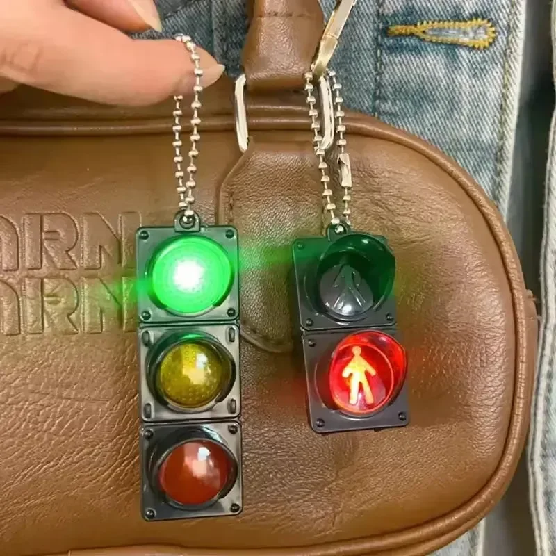 Traffic Lights LED Keychain - Image 2
