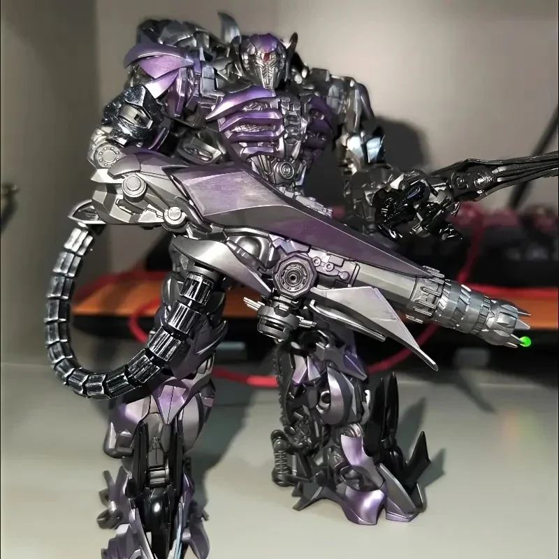 Trans4mers Deceptive Shockwave Figure (28 cm) - Image 5