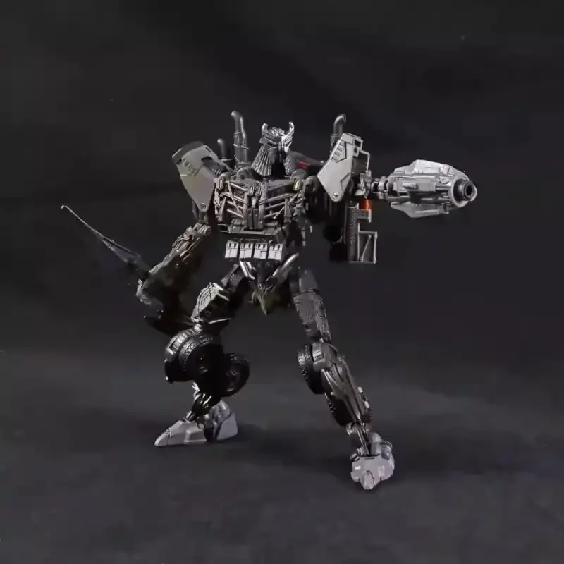 Trans4mers QT-03 Scourge Figure (21 cm) - Image 4