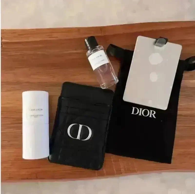 Ultra Premium Luxe D Mirror Card Case - Image 3