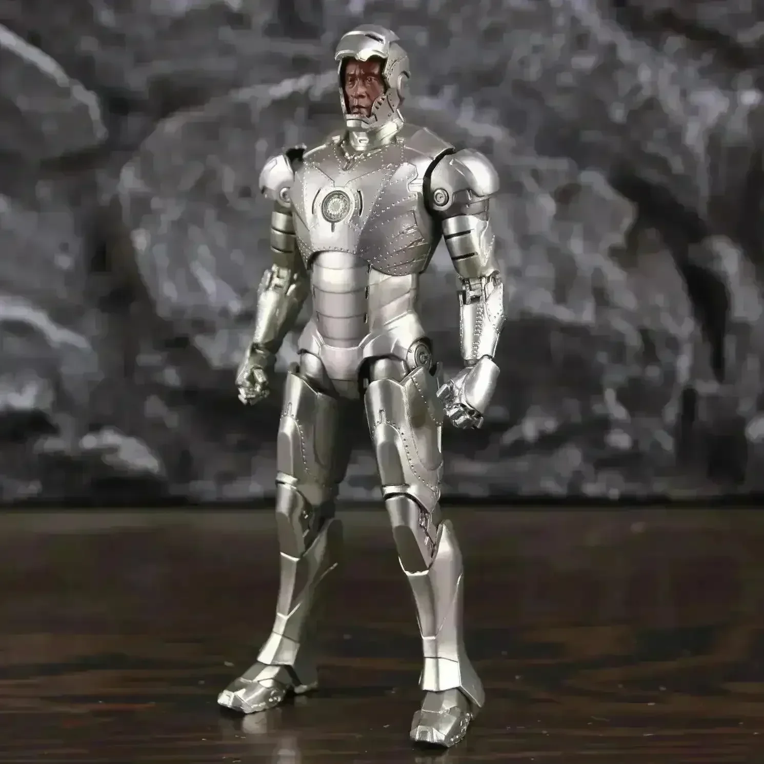 War Machine Action Figurine (17 cm) - Image 13